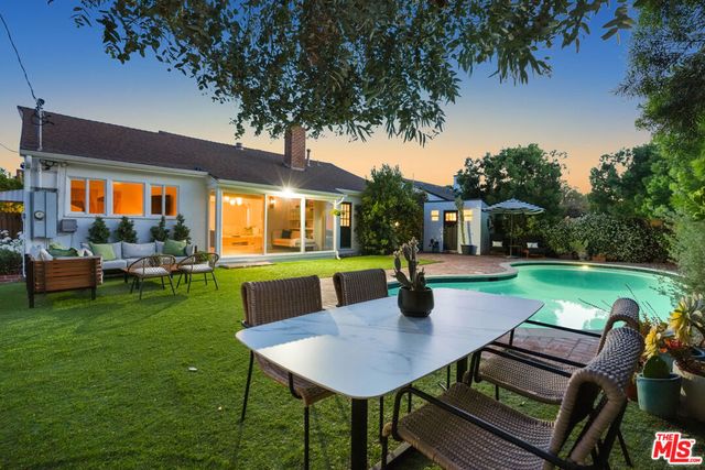 12509 Rye Street, Studio City, CA 91604