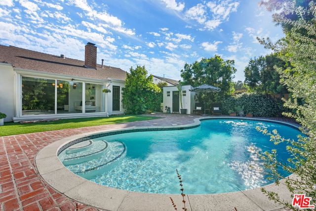 12509 Rye Street, Studio City, CA 91604