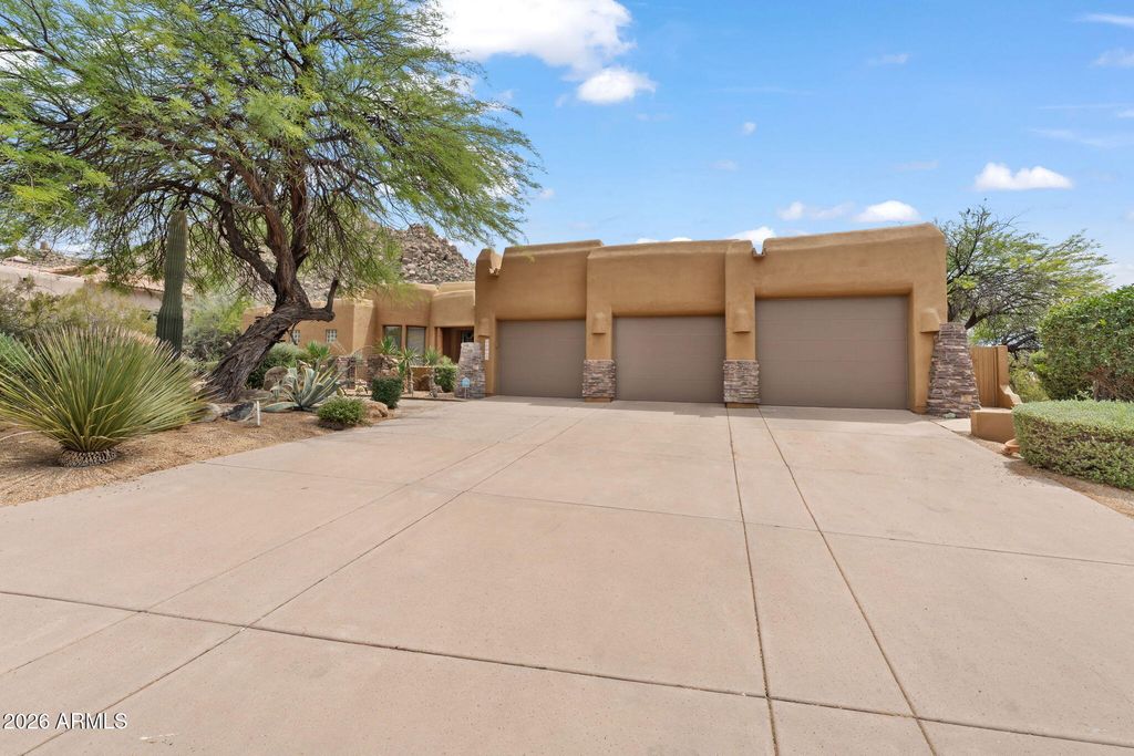 11017 E DESERT TROON Lane, Scottsdale, AZ 85255 — photo 2