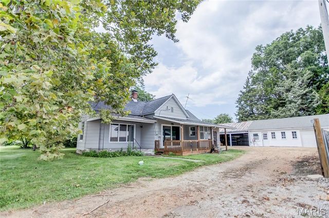 905 W Carpenter Street, Jerseyville, IL 62052