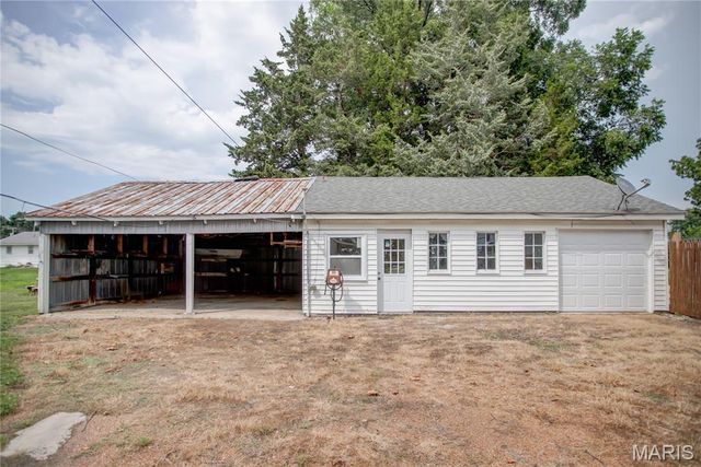 905 W Carpenter Street, Jerseyville, IL 62052