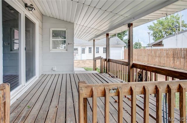 905 W Carpenter Street, Jerseyville, IL 62052