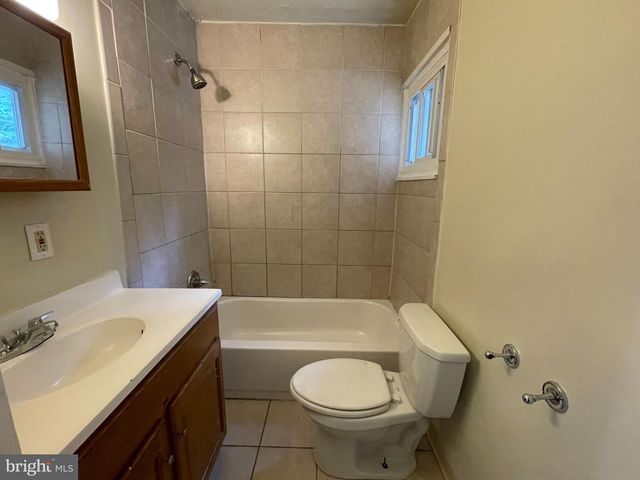 22 FRANK S BROWN BLVD, Steelton, PA 17113