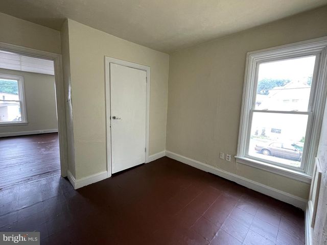 22 FRANK S BROWN BLVD, Steelton, PA 17113