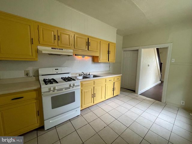 22 FRANK S BROWN BLVD, Steelton, PA 17113