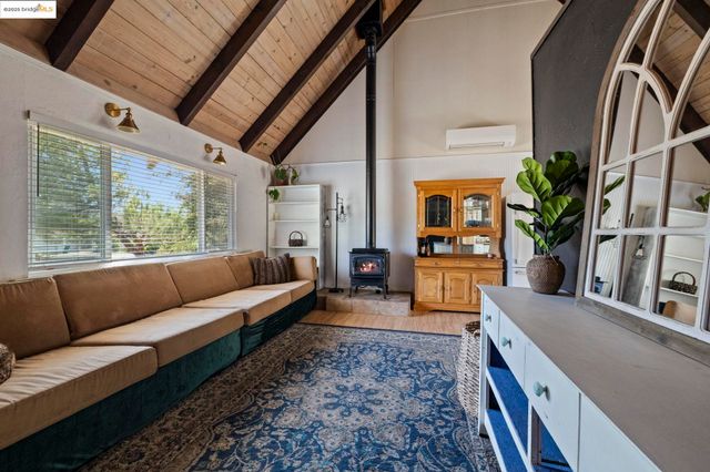 20562 Tanner Dr, Soulsbyville, CA 95372