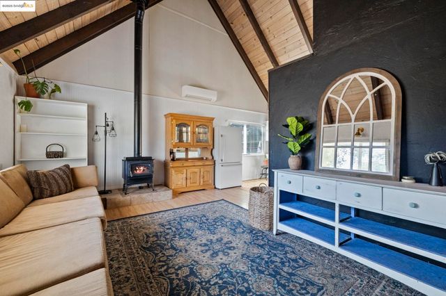 20562 Tanner Dr, Soulsbyville, CA 95372