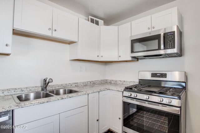 4413 S Liberty Avenue, Tucson, AZ 85714