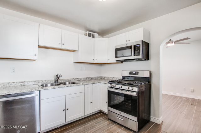 4413 S Liberty Avenue, Tucson, AZ 85714