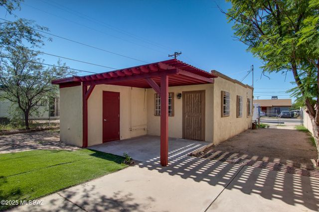 4413 S Liberty Avenue, Tucson, AZ 85714