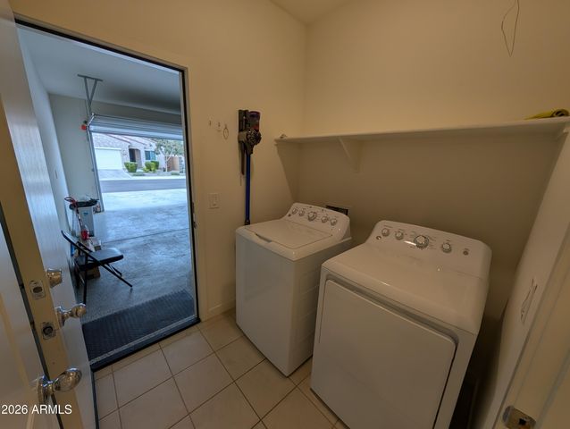 2769 E Fossil Ridge Road, Phoenix, AZ 85050