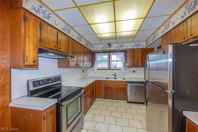 3396 Chalfant Road, Shaker Heights, OH 44120