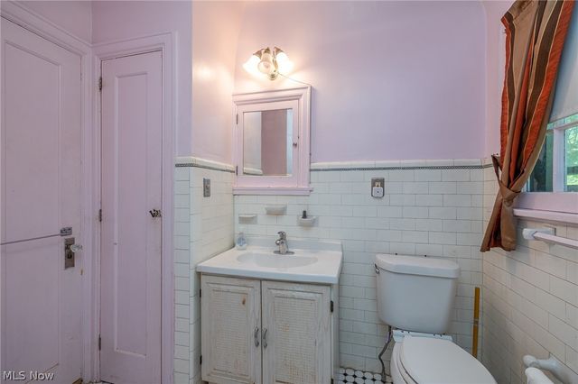 3396 Chalfant Road, Shaker Heights, OH 44120