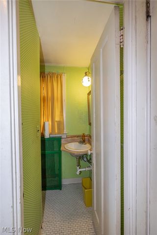 3396 Chalfant Road, Shaker Heights, OH 44120