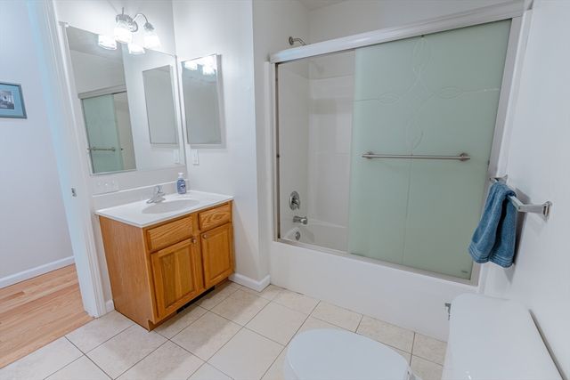 14 Emmanuel Ave, Webster, MA 01570