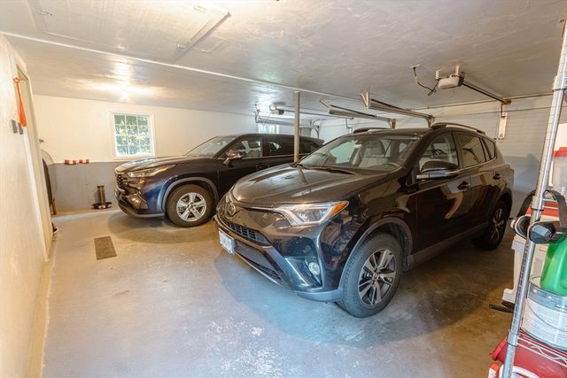 14 Emmanuel Ave, Webster, MA 01570