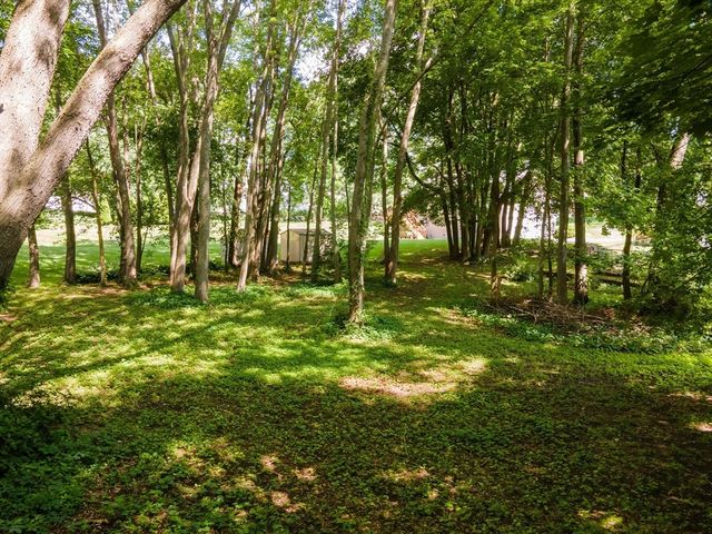 14 Emmanuel Ave, Webster, MA 01570