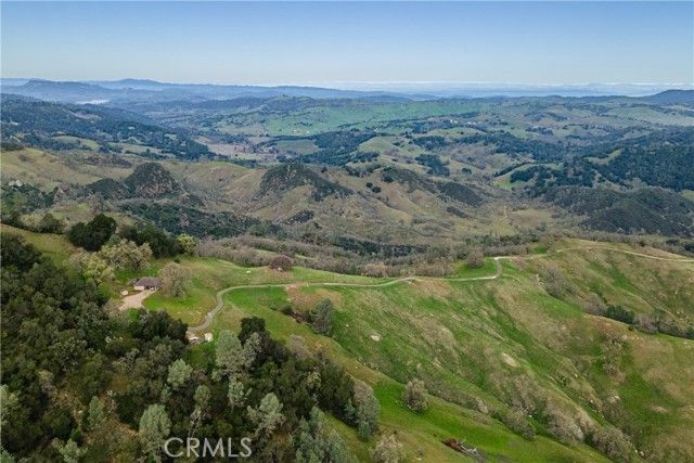 1115 Cypress Mountain Drive, Paso Robles, CA 93446