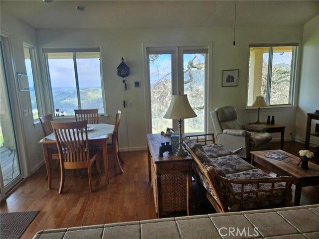 1115 Cypress Mountain Drive, Paso Robles, CA 93446