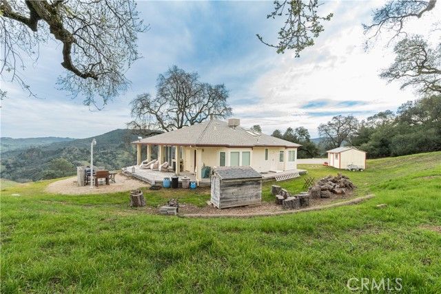 1115 Cypress Mountain Drive, Paso Robles, CA 93446