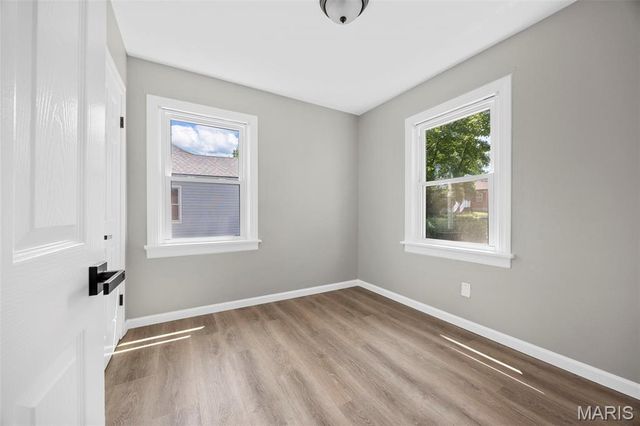 10019 Saint Martha Lane, St Ann, MO 63074