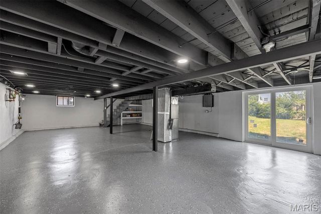 10019 Saint Martha Lane, St Ann, MO 63074