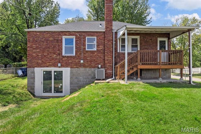 10019 Saint Martha Lane, St Ann, MO 63074