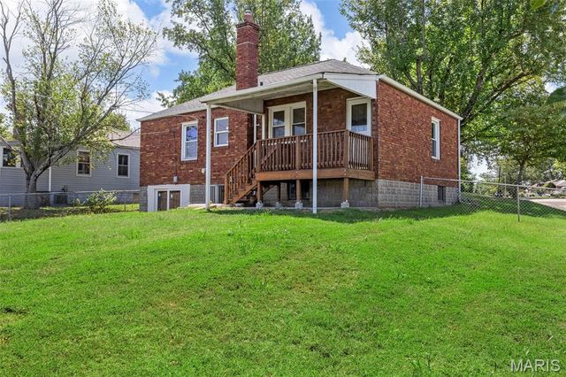 10019 Saint Martha Lane, St Ann, MO 63074