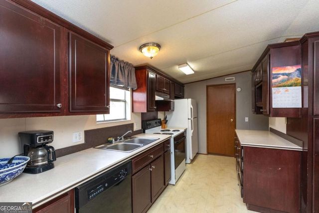 3547 Chapel Lane, Blackshear, GA 31516