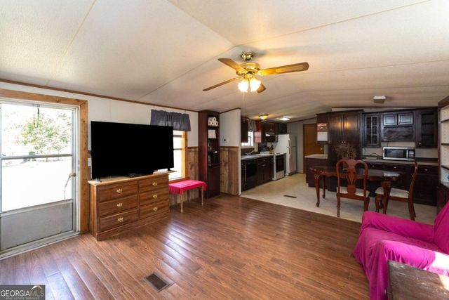 3547 Chapel Lane, Blackshear, GA 31516