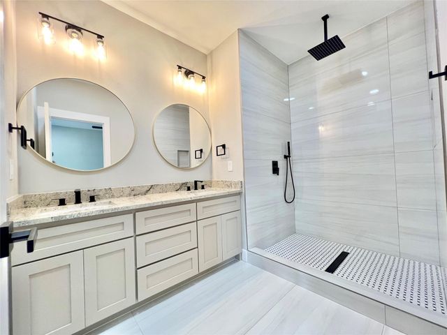11905 23rd St, Santa Fe, TX 77510