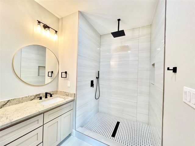 11905 23rd St, Santa Fe, TX 77510