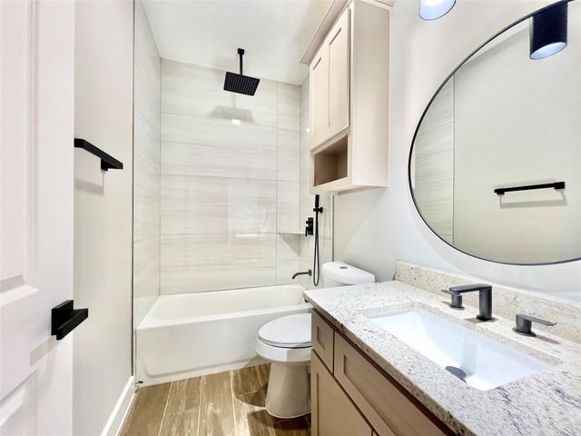 11905 23rd St, Santa Fe, TX 77510