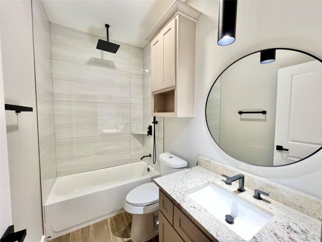 11905 23rd St, Santa Fe, TX 77510