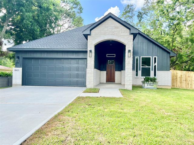 11905 23rd St, Santa Fe, TX 77510