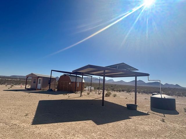 2980 E Helt Dr, Terlingua, TX 79852