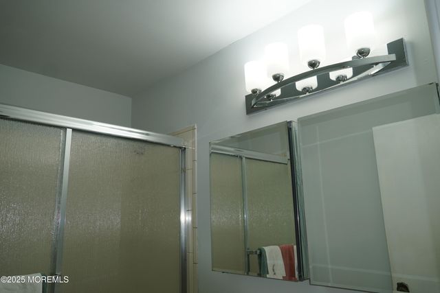 5 Summit Avenue, Manalapan, NJ 07726