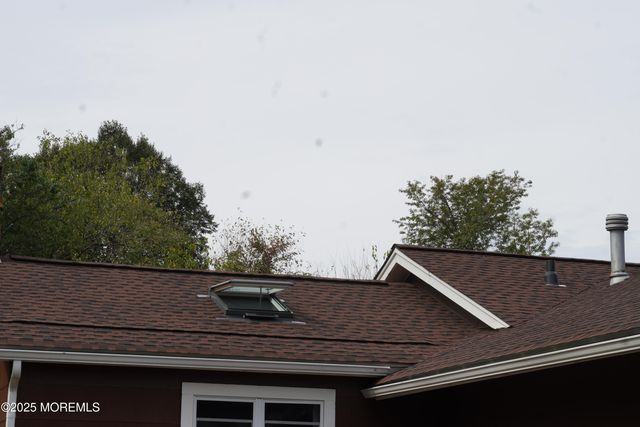 5 Summit Avenue, Manalapan, NJ 07726