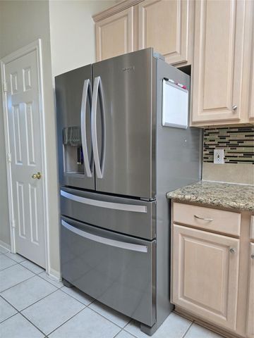 9406 Sunlake Drive, Pearland, TX 77584