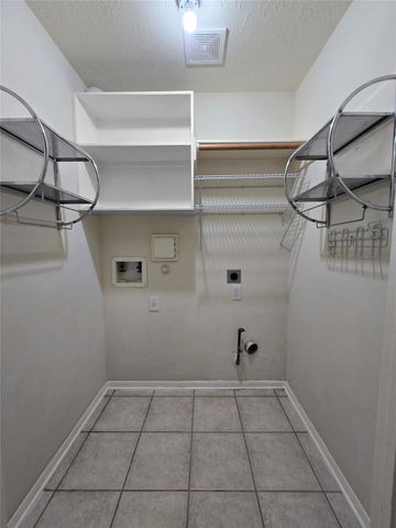 9406 Sunlake Drive, Pearland, TX 77584