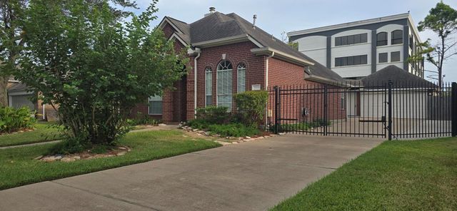 9406 Sunlake Drive, Pearland, TX 77584