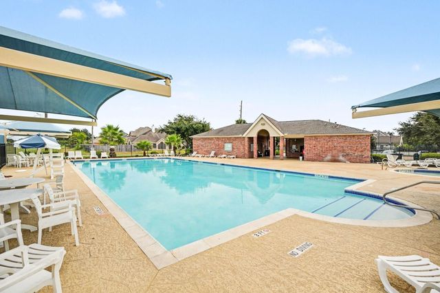 9406 Sunlake Drive, Pearland, TX 77584