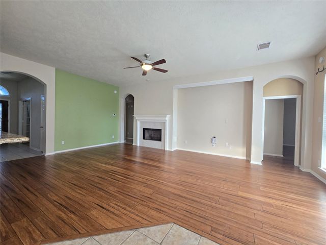 9406 Sunlake Drive, Pearland, TX 77584