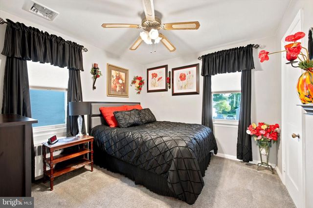 210 WALNUT RD, Wallingford, PA 19086