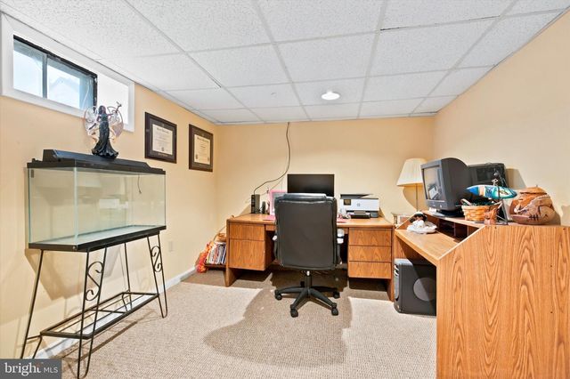 210 WALNUT RD, Wallingford, PA 19086