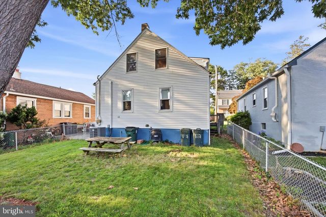 210 WALNUT RD, Wallingford, PA 19086