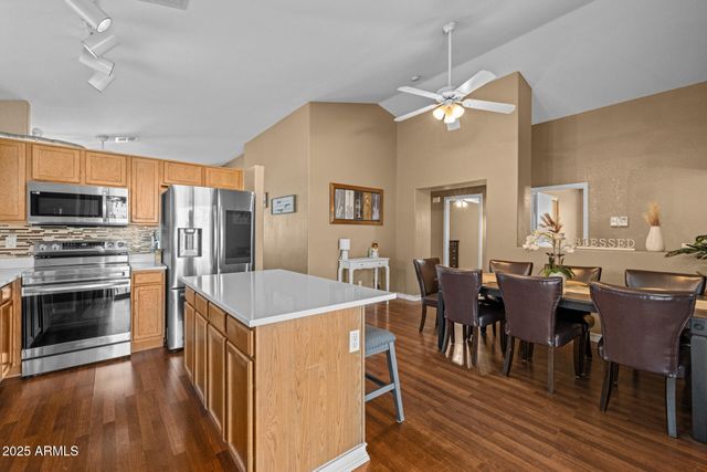 3020 W COVEY Lane, Phoenix, AZ 85027