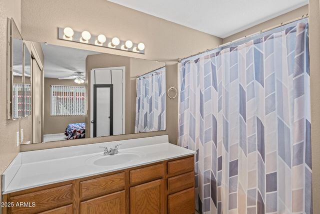 3020 W COVEY Lane, Phoenix, AZ 85027