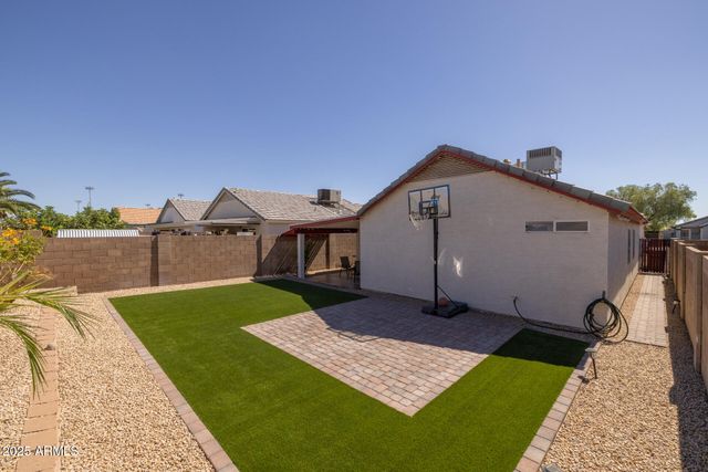 3020 W COVEY Lane, Phoenix, AZ 85027