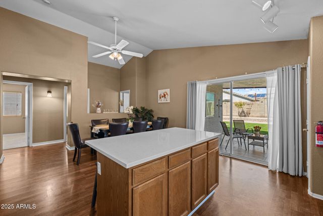 3020 W COVEY Lane, Phoenix, AZ 85027